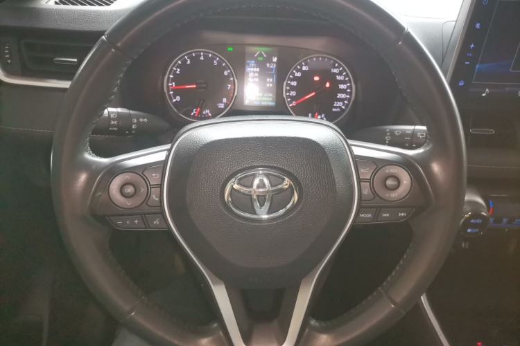 Used Toyota Wildlander 2022 2.0L CVT Two-Wheel Drive Luxury Edition
