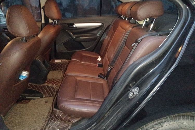 Used Volkswagen Lavida 2013 Restyled Classic 1.6L Manual Comfort Edition
