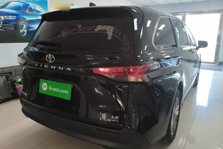Used Toyota Sienna 2024 2.5L Hybrid Comfort Edition
