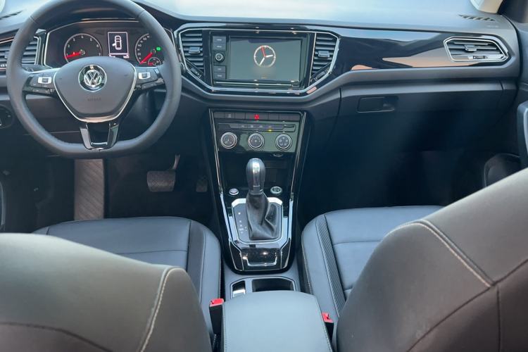 Used Volkswagen T-ROC 2019 280TSI DSG Two-Wheel Drive Comfort Version China VI Standard
