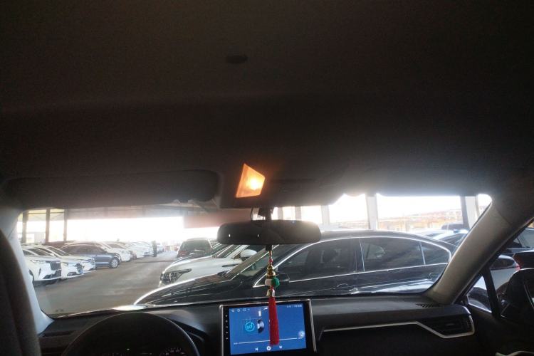 Used Toyota Wildlander 2022 Updated Version 2.0L CVT Two-Wheel Drive Leading Edition