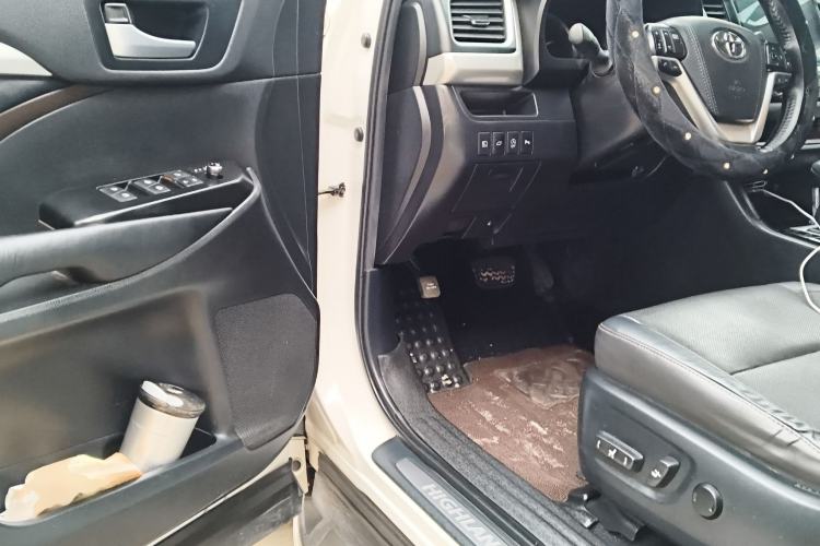 Used Toyota Highlander 2018 2.0T Four-Wheel Drive Prestige Version 7 Seats China VI Standard
