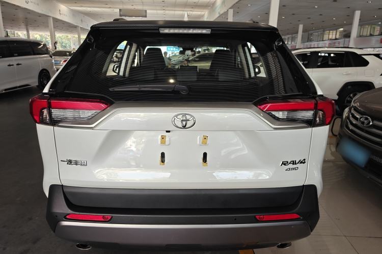 Used Toyota RAV4 2021 2.0L CVT Four-Wheel Drive Premium Edition
