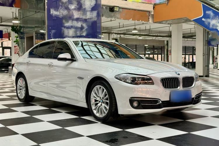 Used BMW 5 Series 2014 525Li Luxury Design Package
