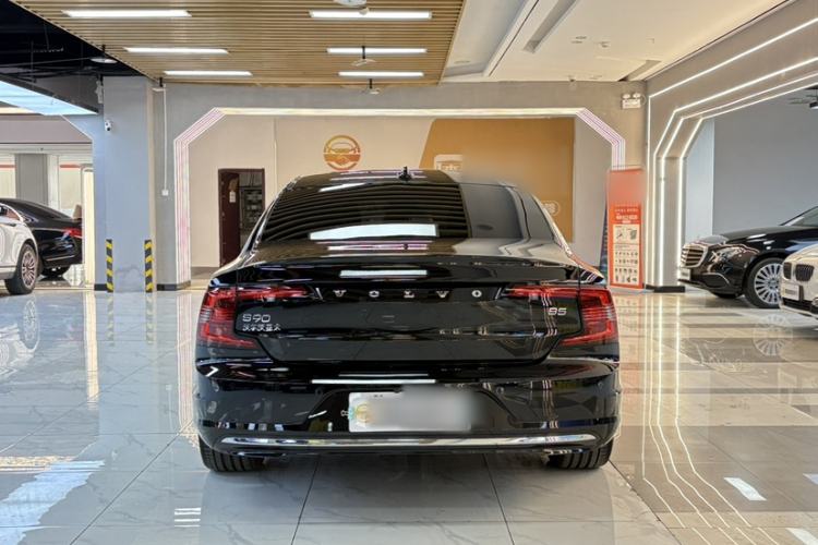 Used Volvo S90 2024 B5 Luxury Smart Edition