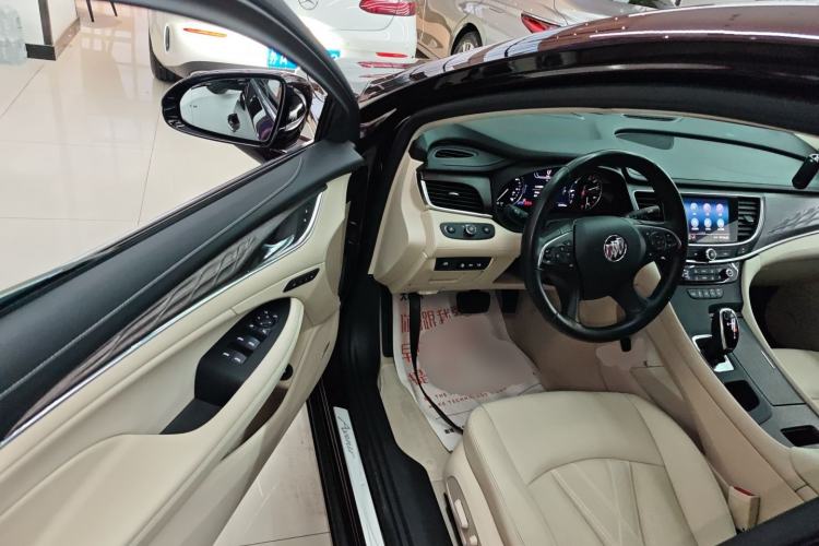 Used Buick LaCrosse 2022 Avenir Avia First Edition
