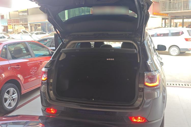 Used  Compass 2017 200T Automatic Family Edition
