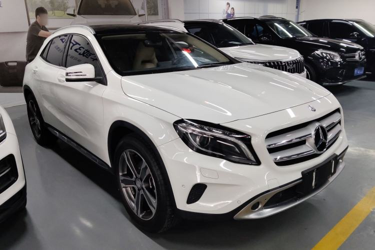 Used Mercedes-Benz GLA 2015 GLA 220 4MATIC Luxury Model
