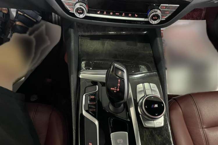 Used BMW 5 Series 2018 Facelifted 530Li xDrive M Sport Package
