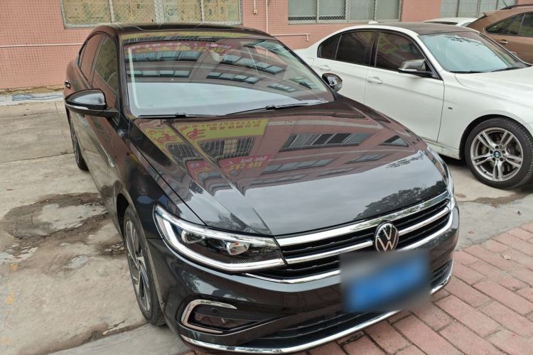 Used Volkswagen Bora 2023 300TSI DSG Prestige Edition
