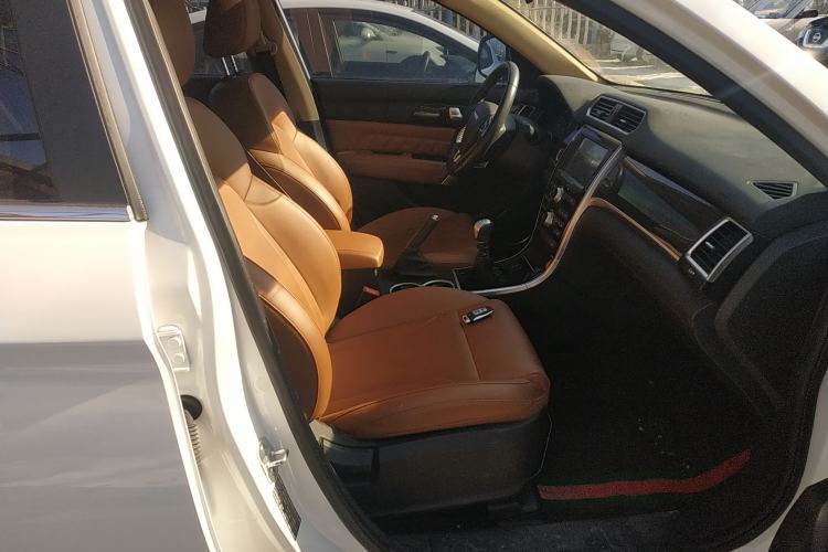 Used Haval H2 2014 1.5T Manual Two-Wheel Drive Elite Edition