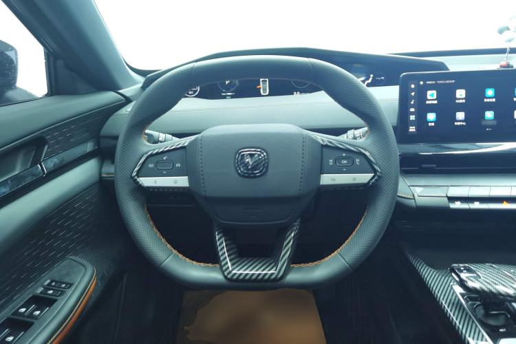 Used Changan UNI-V 2023 1.5T Premium Model
