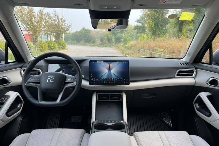 Used BYD Yuan UP 2025 Intelligent Driving Version 401 KM Dynamic Edition