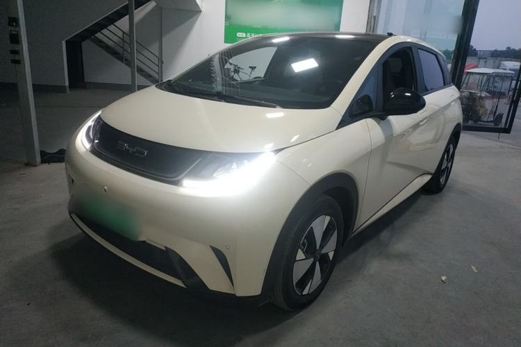 Used BYD Dolphin 2023 420 km Fashion Edition