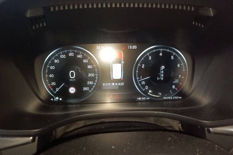 Used Volvo XC60 2019 T5 4x4 Zhiyuan Edition China VI Standard
