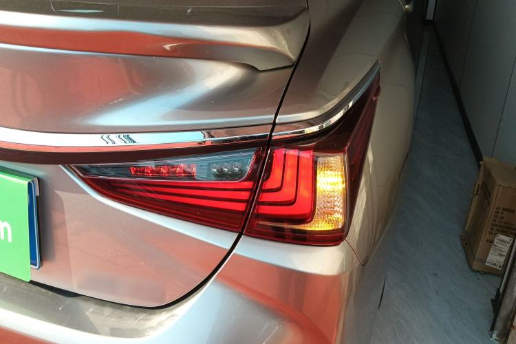 Used Lexus ES 2022 200 Excellence Edition
