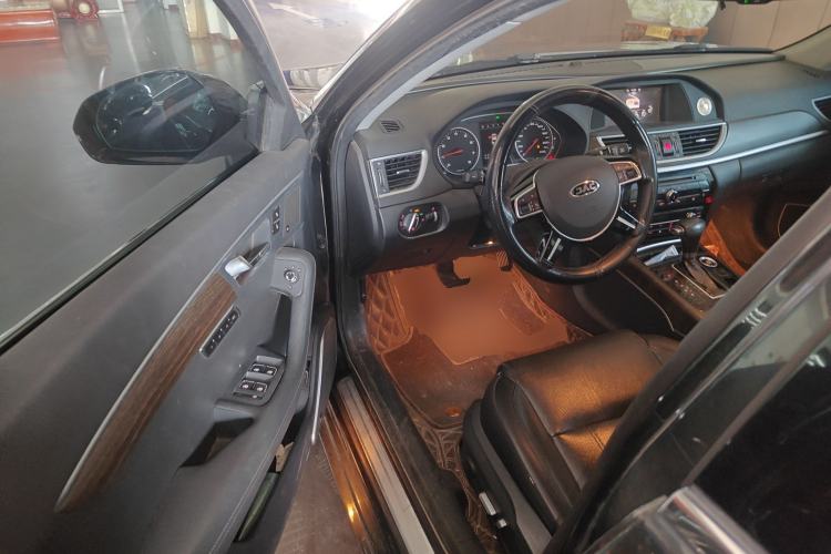 Used  Refine A60 2017 1.5 TGDI Automatic Luxury Business Model