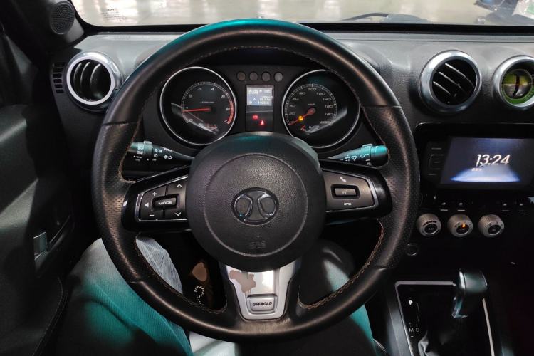 Used  BJ40 2016 40L 2.3T Automatic All-Wheel Drive Premium Edition