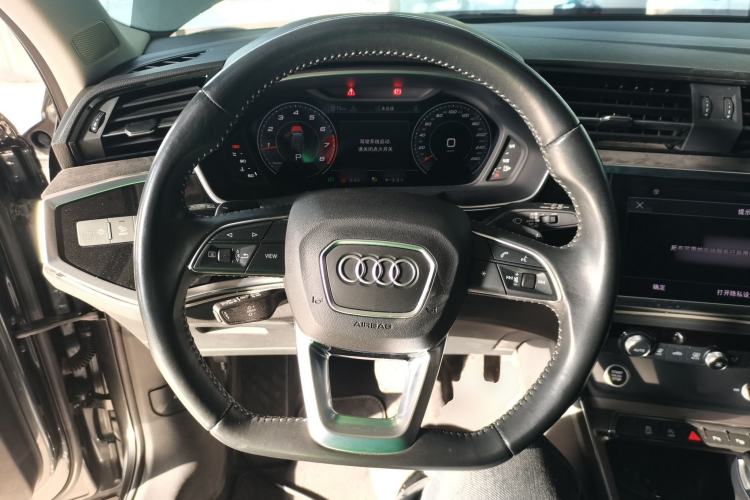 Used Audi Q3 2022 35 TFSI Fashion Dynamic Model