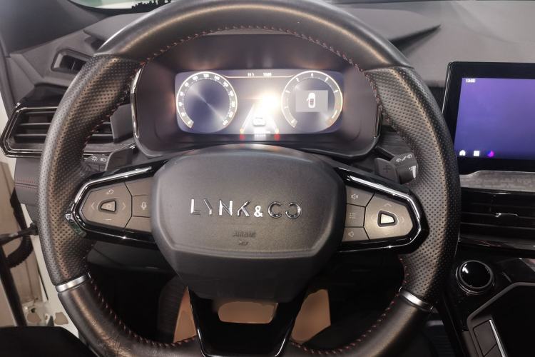 Used Lynk & Co 06 2021 1.5T Shero Pink Special Edition