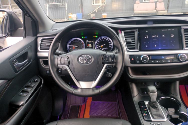 Used Toyota Highlander 2018 2.0T Four-Wheel Drive Prestige Version 7 Seats China VI Standard
