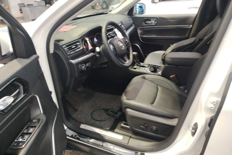 Used  Grand Commander 2018 2.0T Four-Wheel Drive Premium Navigation Version China V
