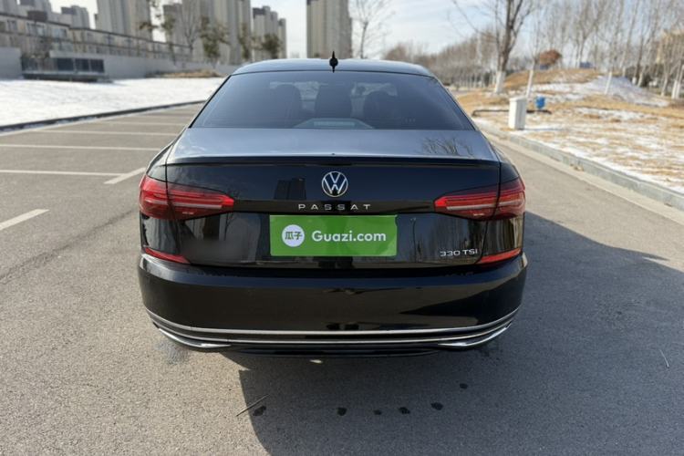Used Volkswagen Passat 2020 Facelift 330TSI Elite Edition China VI Standard
