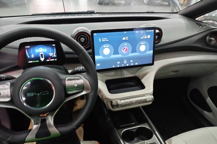 Used BYD Dolphin 2021 405 km Fashion Edition
