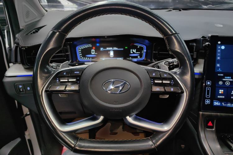 Used Hyundai Custo 2021 380TGDi Deluxe Edition DLX
