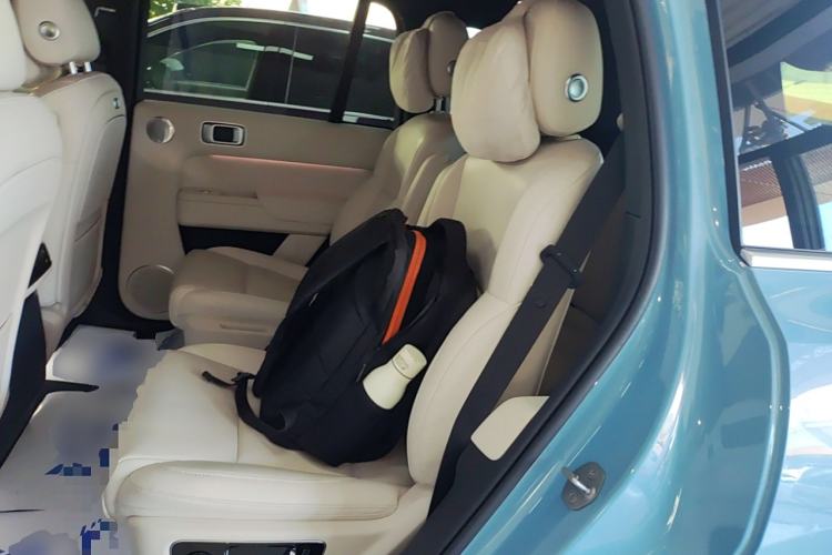 Used Li Auto L8 2024 Ultra Model
