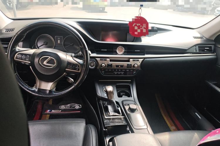 Used Lexus ES 2016 200 Midnight Special Limited Edition
