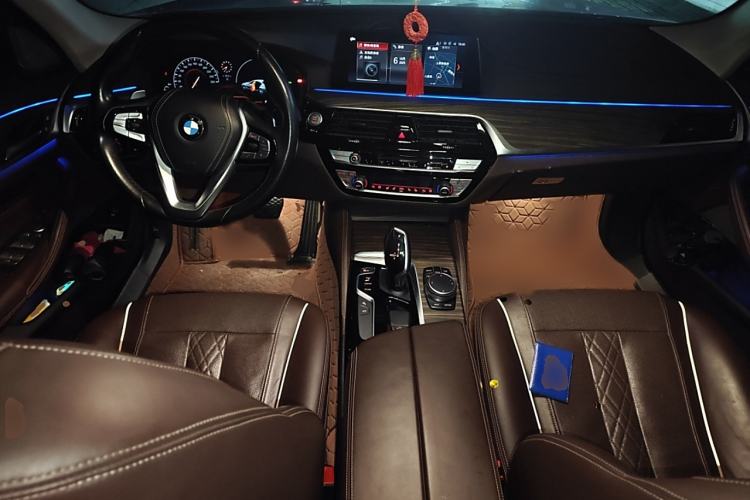 Used BMW 5 Series 2019 Facelifted 530Li Luxury Edition Premium Package
