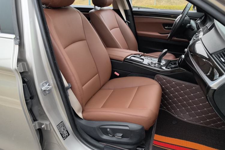 Used BMW 5 Series 2014 525Li Leading Model
