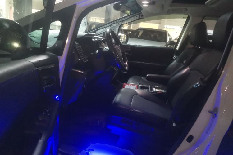 Used Honda Elysion 2016 2.4L Comfort Edition
