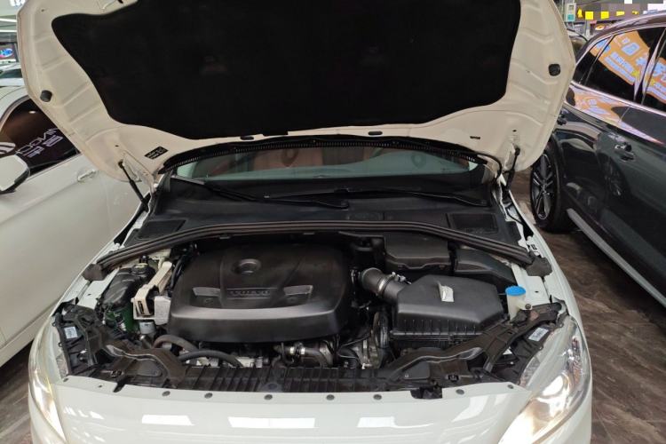 Used Volvo S60 2017 S60L T4 Smart Range Edition
