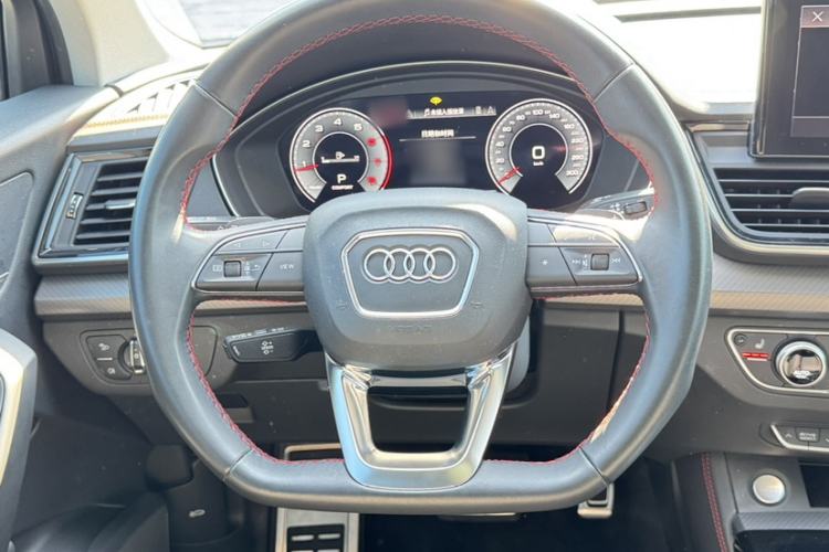 Used Audi Q5L 2022 40T RS Package Performance Model
