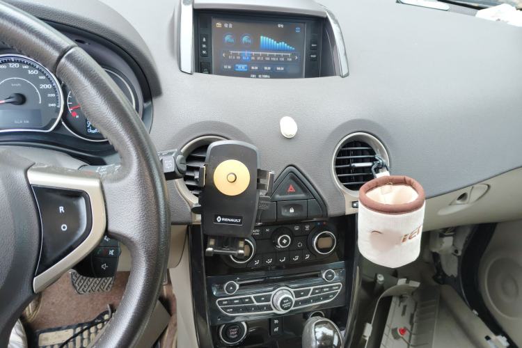 Used Renault Koleos 2014 Revised Version 2.5L Two-Wheel Drive Comfort Edition