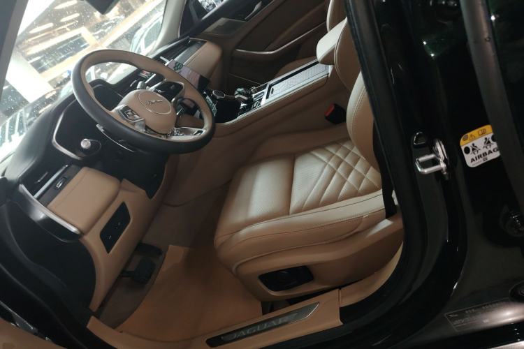 Used Jaguar XFL 2022 XFL 2.0T P250 Two-Wheel-Drive Prestige Luxury Edition
