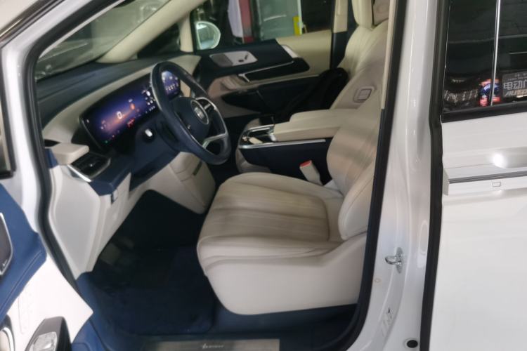 Used Buick Century 2023 2.0T Six-Seater Yinshi Edition