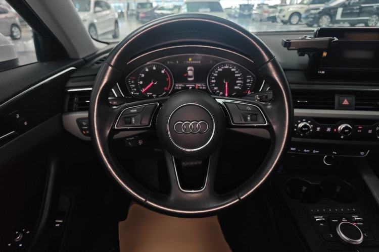Used Audi A4L 2019 40 TFSI Ambition China VI