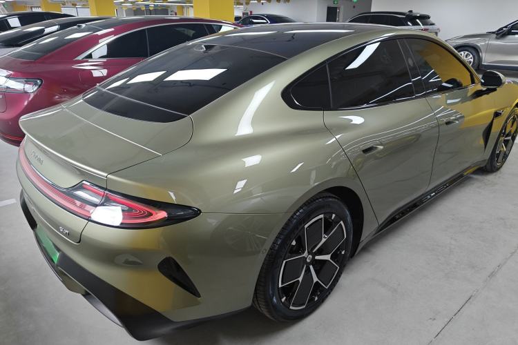 Used Xiaomi Auto SU7 2024 Rear-Drive Long-Range Intelligent Driving Version
