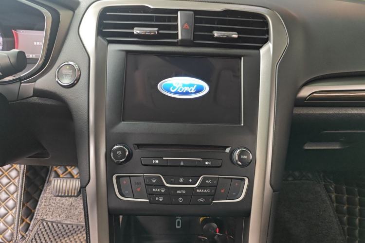 Used Ford Mondeo 2017 EcoBoost 180 Luxury Model
