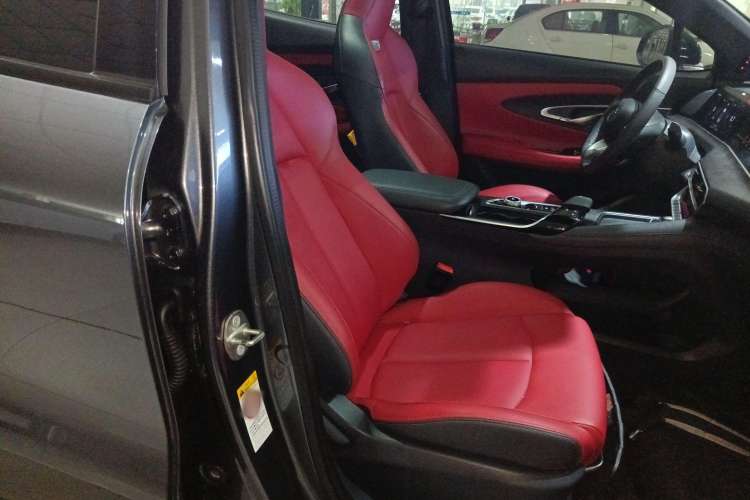 Used Changan UNI-T 2020 1.5T Prestige Version
