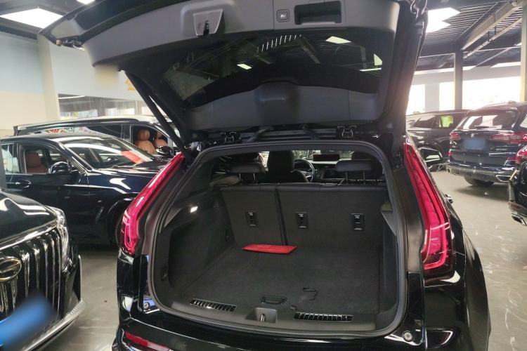 Used Cadillac XT4 2021 28T Two-Wheel Drive Leading Version
