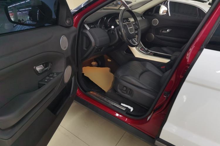 Used Land Rover Range Rover Evoque 2018 240 PS SE Smart Brilliance Edition
