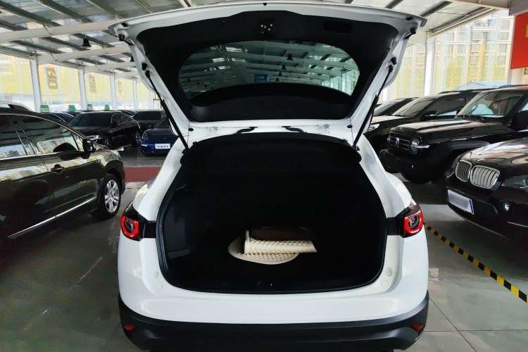 Used Mazda CX-4 2021 2.0L Automatic Two-Wheel Drive Blue Sky Luxury Edition
