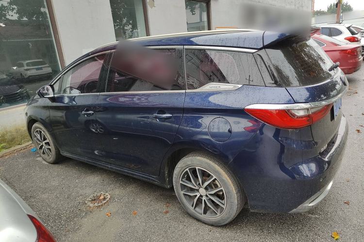 Used BYD Song MAX 2017 1.5T Automatic Smart Connect Elite 7-Seater
