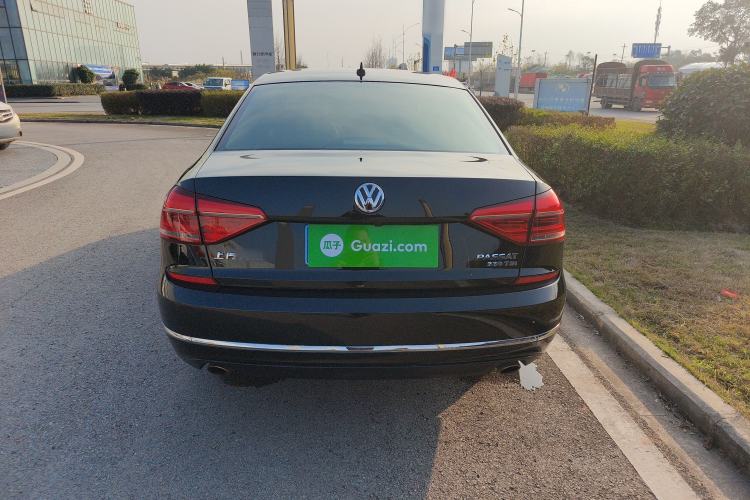 Used Volkswagen Passat 2017 330TSI DSG Luxury Edition
