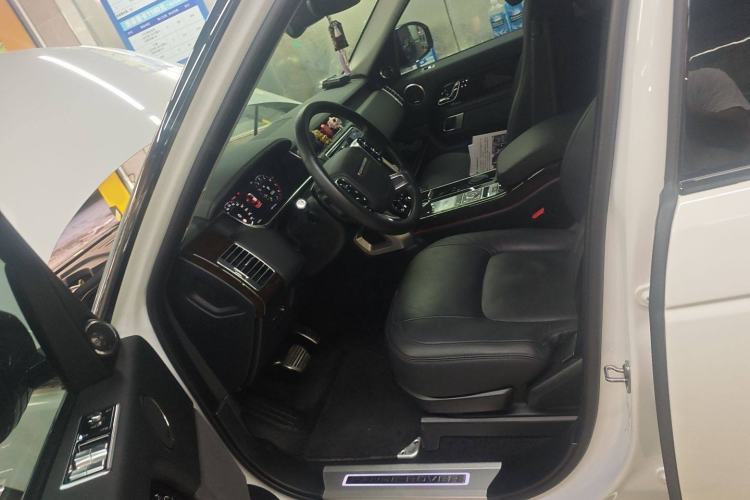 Used Land Rover Range Rover 2020 3.0 L6 Long-Wheelbase Legacy
