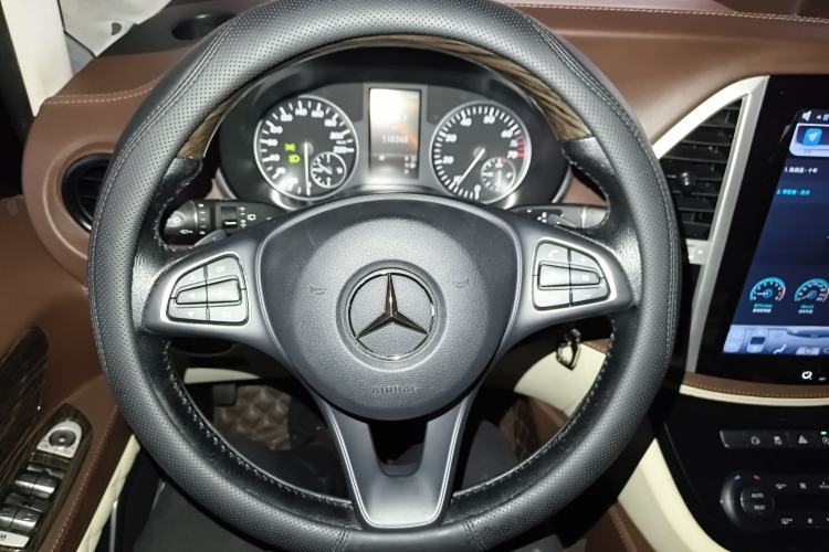 Used Mercedes-Benz Vito 2016 2.0T Elite Edition
